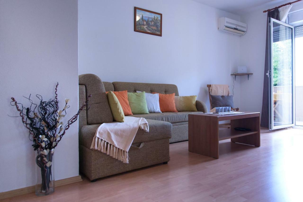 Apartment Helga Лижнян Екстер'єр фото