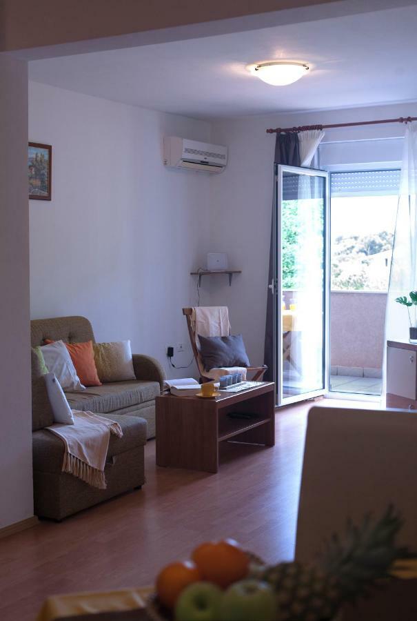 Apartment Helga Лижнян Екстер'єр фото