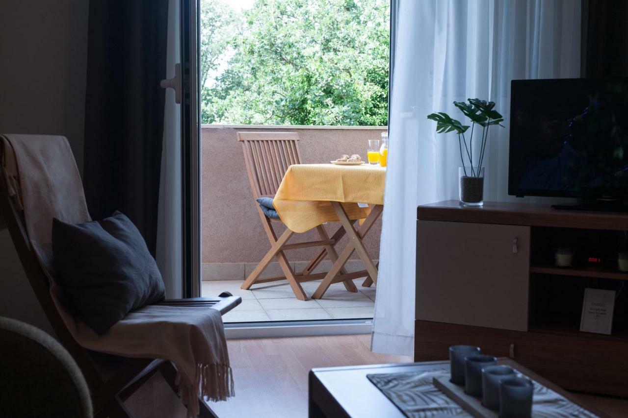 Apartment Helga Лижнян Екстер'єр фото