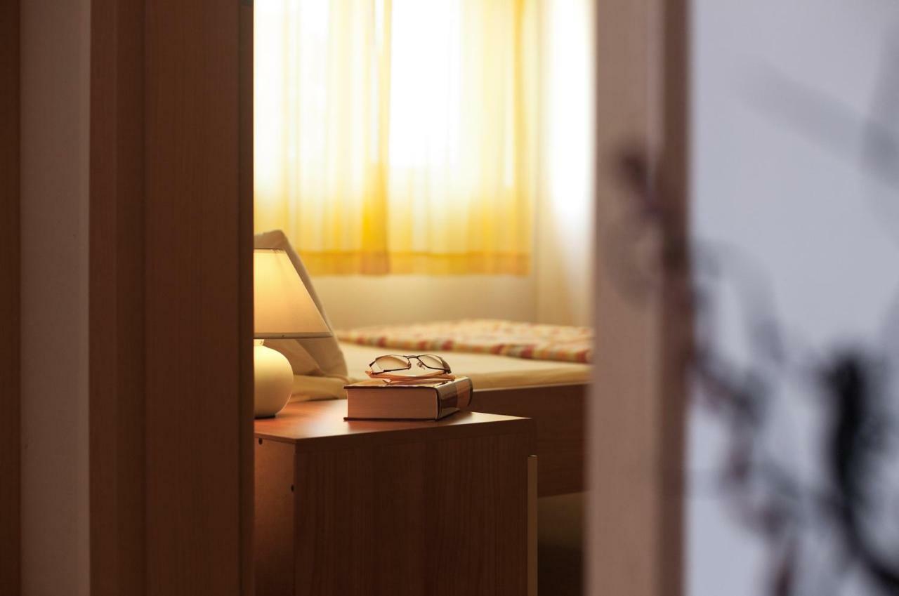 Apartment Helga Лижнян Екстер'єр фото