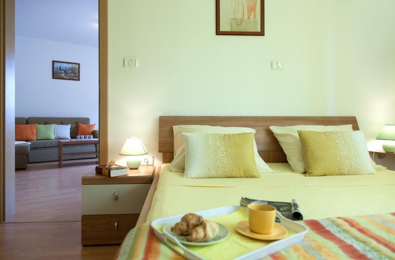 Apartment Helga Лижнян Екстер'єр фото