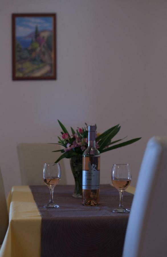 Apartment Helga Лижнян Екстер'єр фото